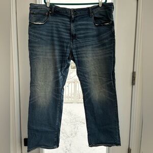 American Eagle Outfitters Men's Relaxed Straight Airflex+ Blue Jeans